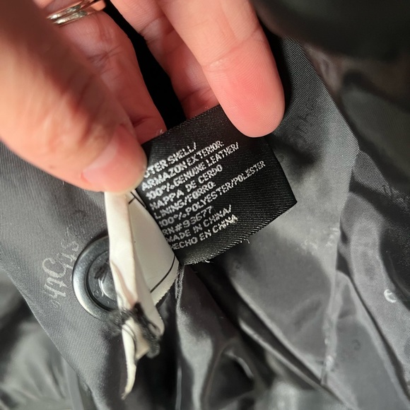 Women’s leather jacket by East 5th 3 button size petite medium - Picture 8 of 12